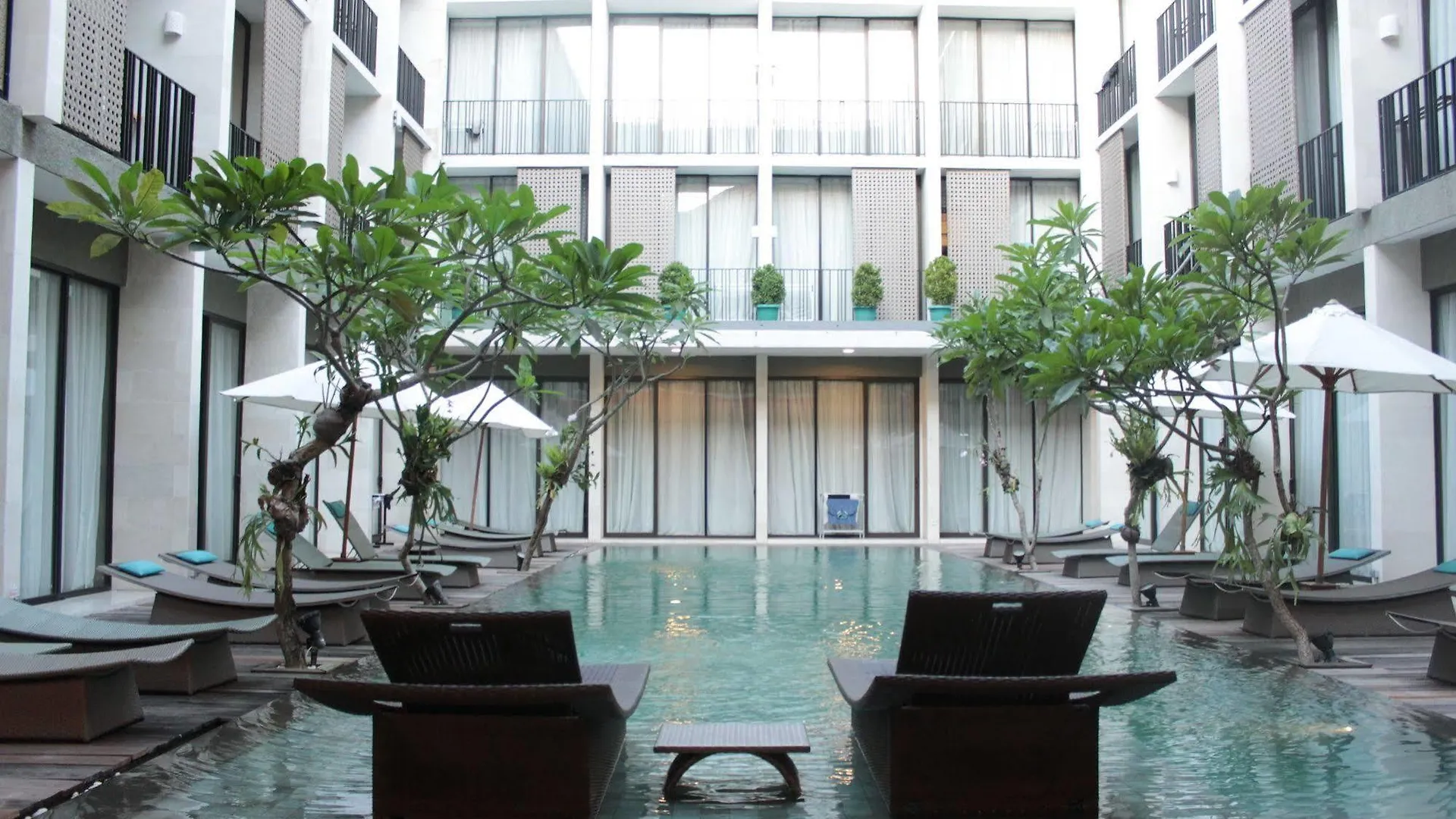 Hotel Terrace At Kuta Legian